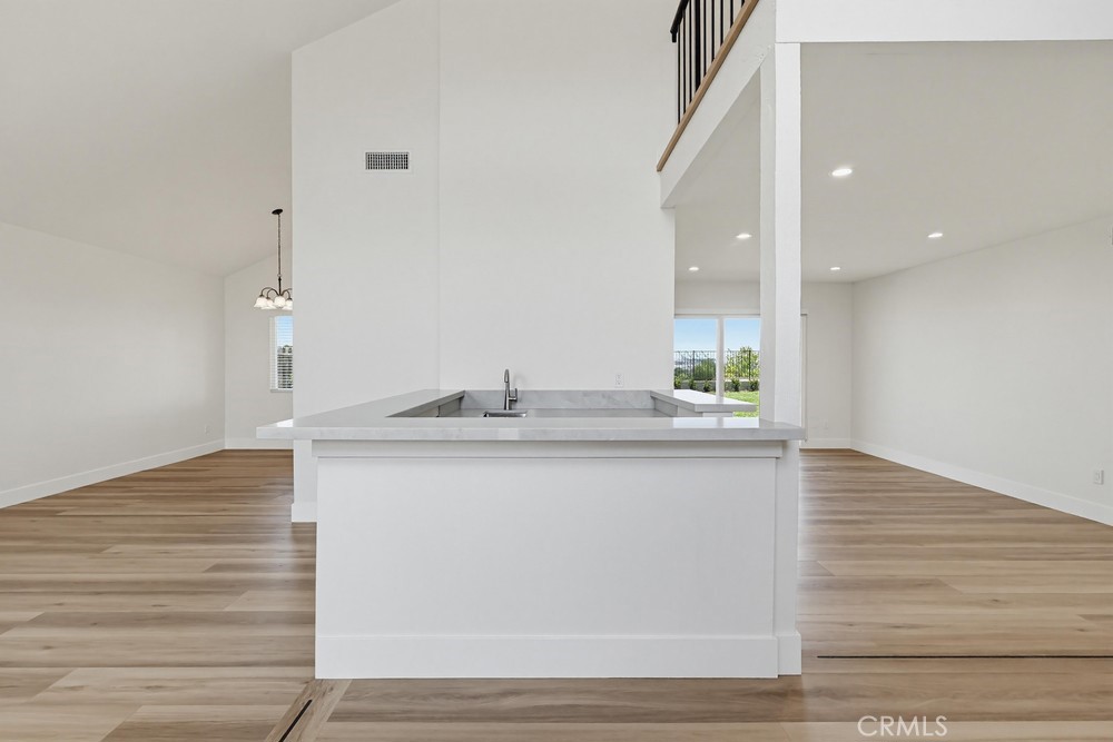 28712 Mt Rushmore Road Rancho Palos Verdes, CA 90275 - Photo 4 of 33