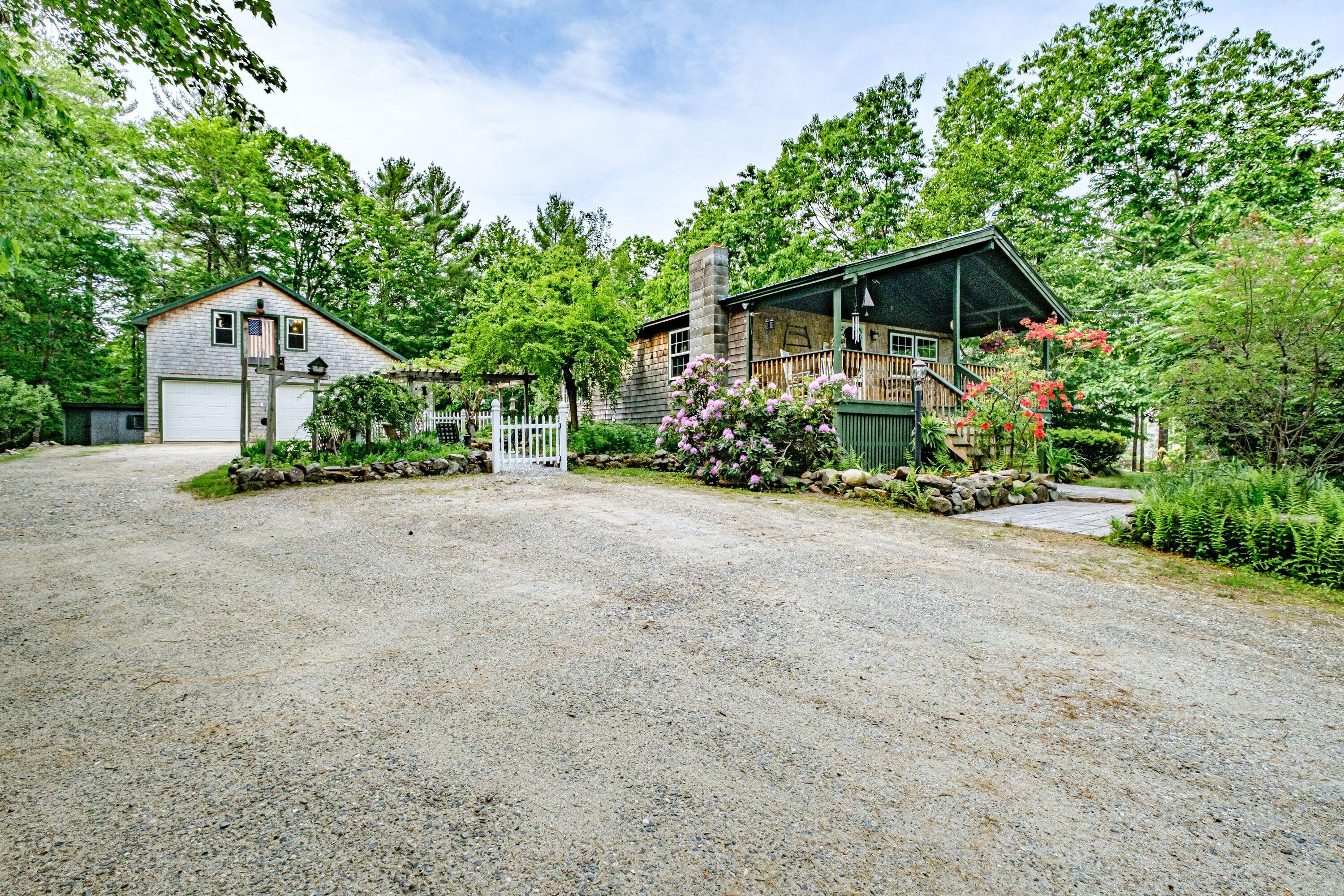 68 Old Portland Road North Waterboro, ME 04061 - Photo 3 of 41 Mike and Lisa 3