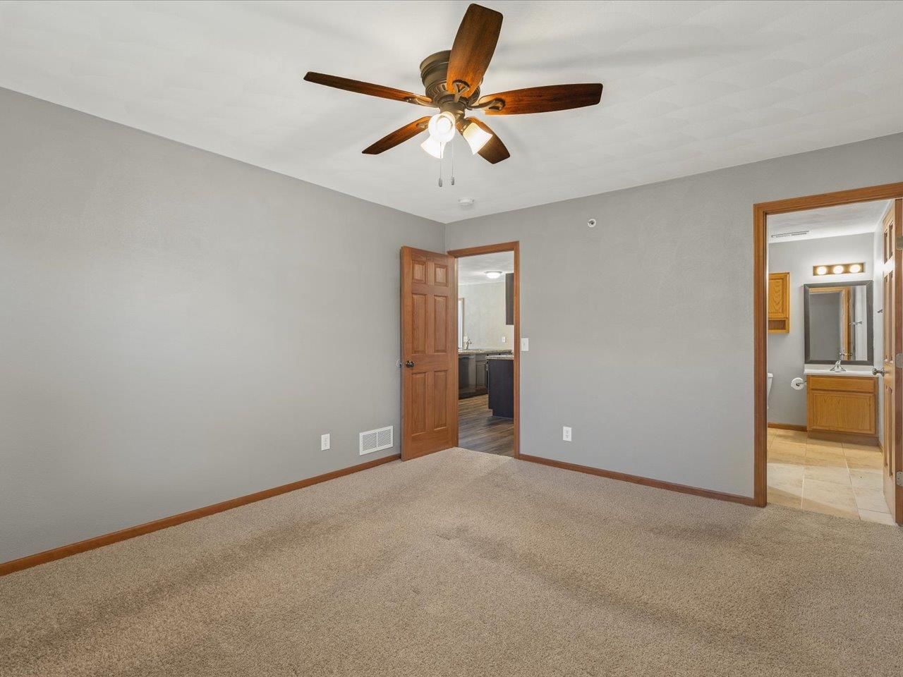 10152 Monarch Road Roscoe, IL 61073 - Photo 17 of 25 Gallery Image 17