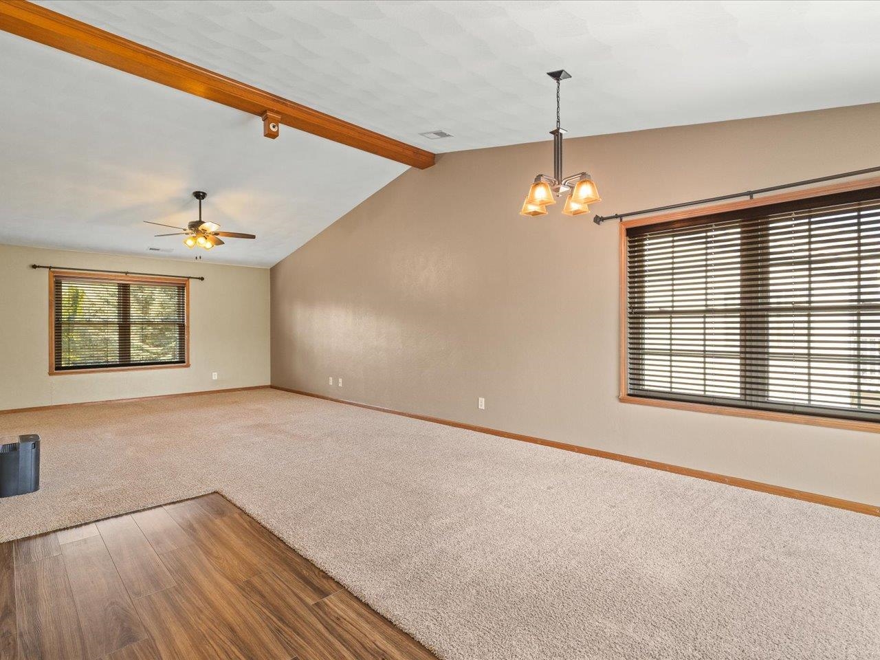 10152 Monarch Road Roscoe, IL 61073 - Photo 4 of 25 Gallery Image 4