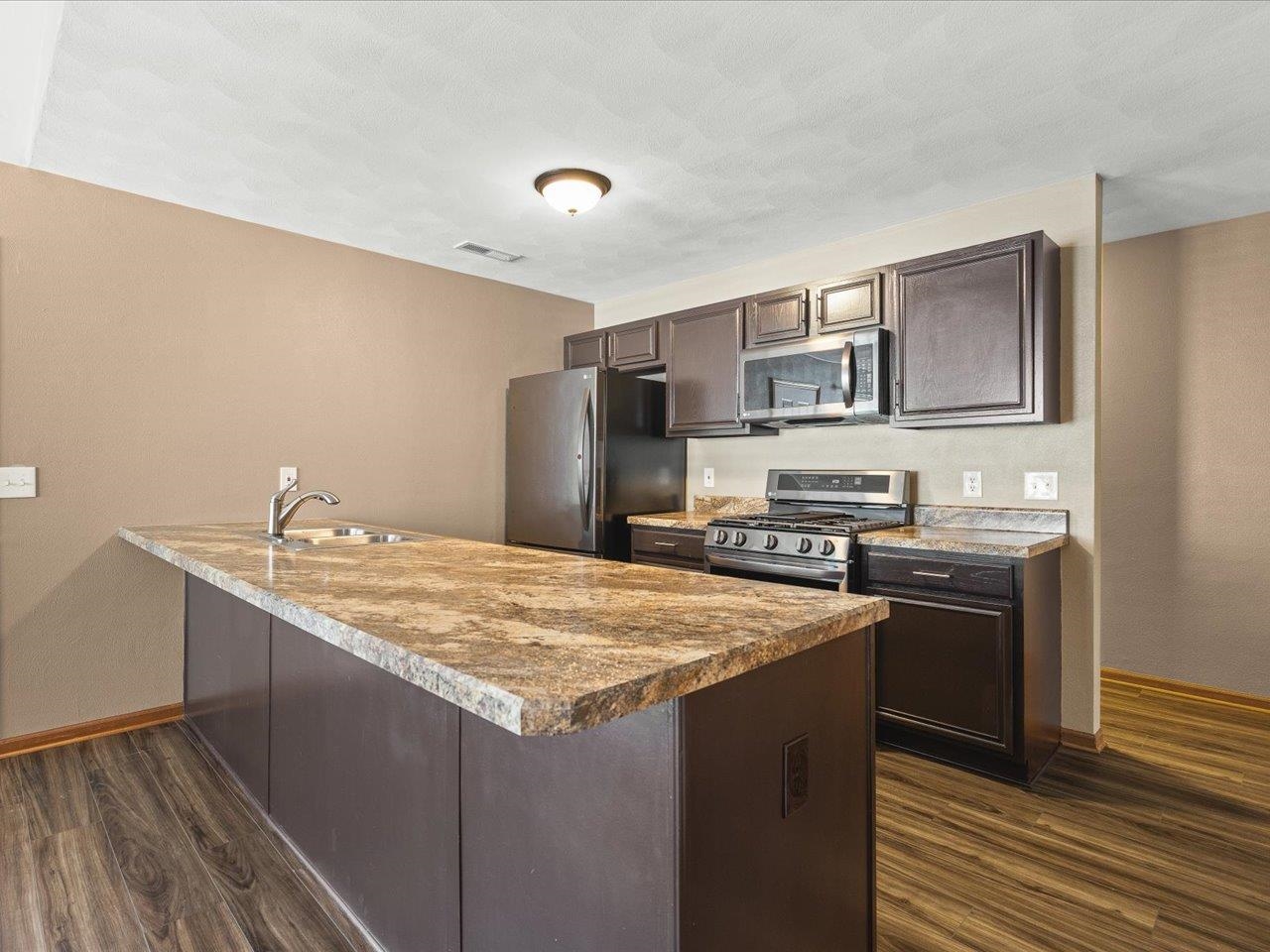 10152 Monarch Road Roscoe, IL 61073 - Photo 5 of 25 Gallery Image 5