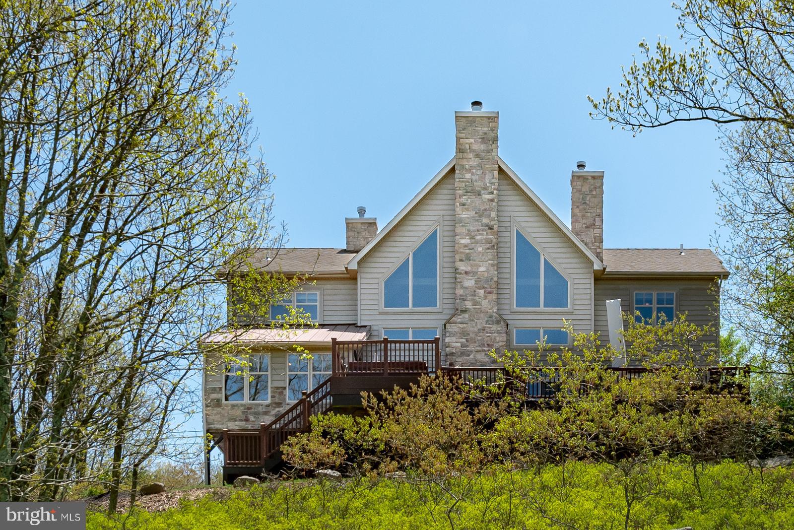 968 Scots Pne Lane Hazleton, PA 18202 - Photo 5 of 95 back of home