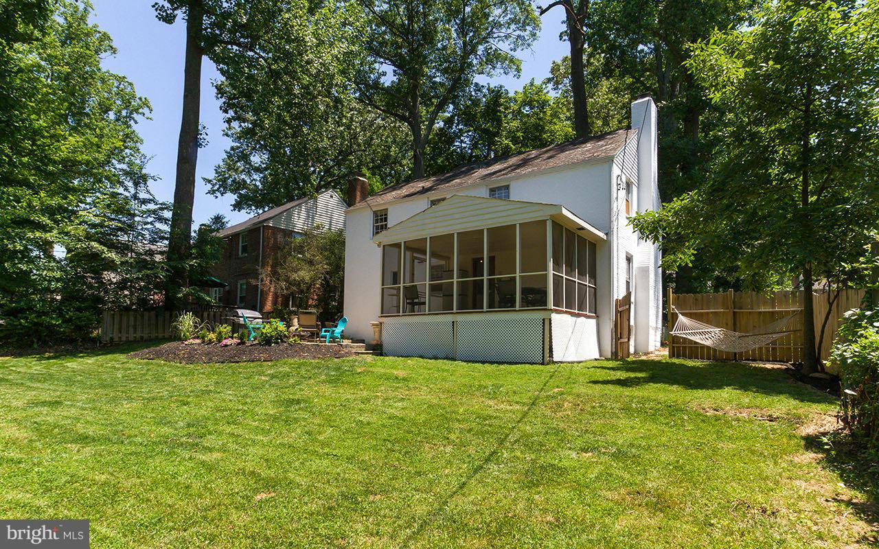 810 Olmstead Road Pikesville, MD 21208 - Photo 28 of 30 a view of a house with backyard and sitting area