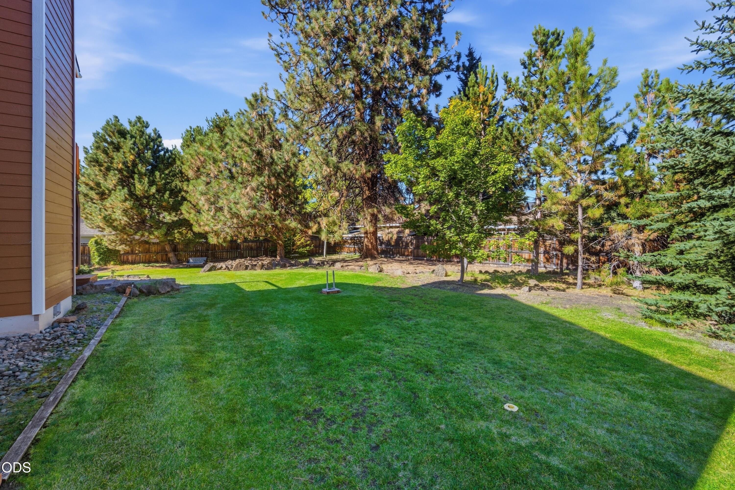 61325 Victory Loop Bend, OR 97702 - Photo 36 of 57 Gallery Image 36