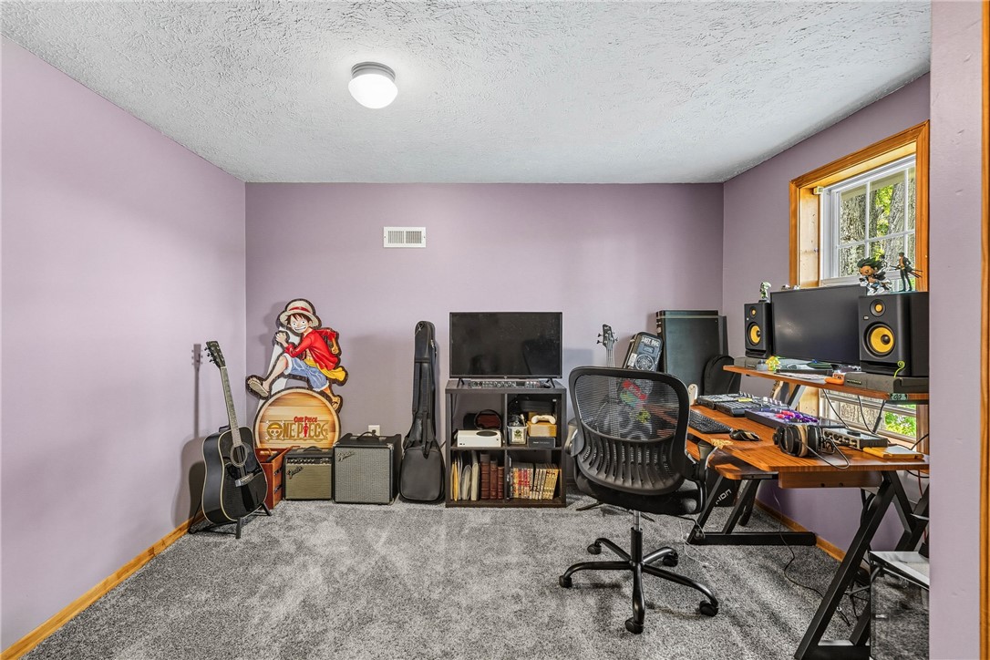 4859 Smith Road Marion, NY 14505 - Photo 14 of 21