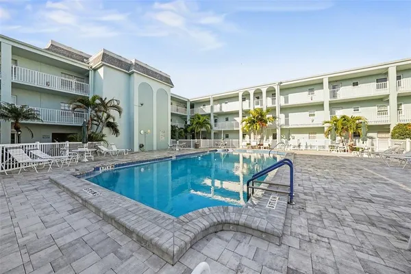 $220,000 | 701 Poinsettia Road, Unit 240, Belleair, FL 33756