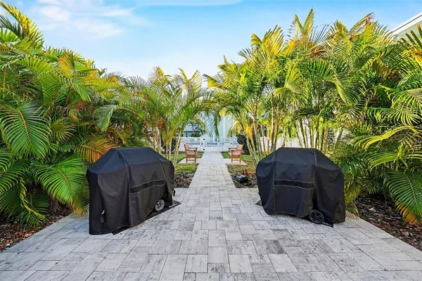 $220,000 | 701 Poinsettia Road, Unit 240, Belleair, FL 33756