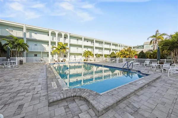 $220,000 | 701 Poinsettia Road, Unit 240, Belleair, FL 33756