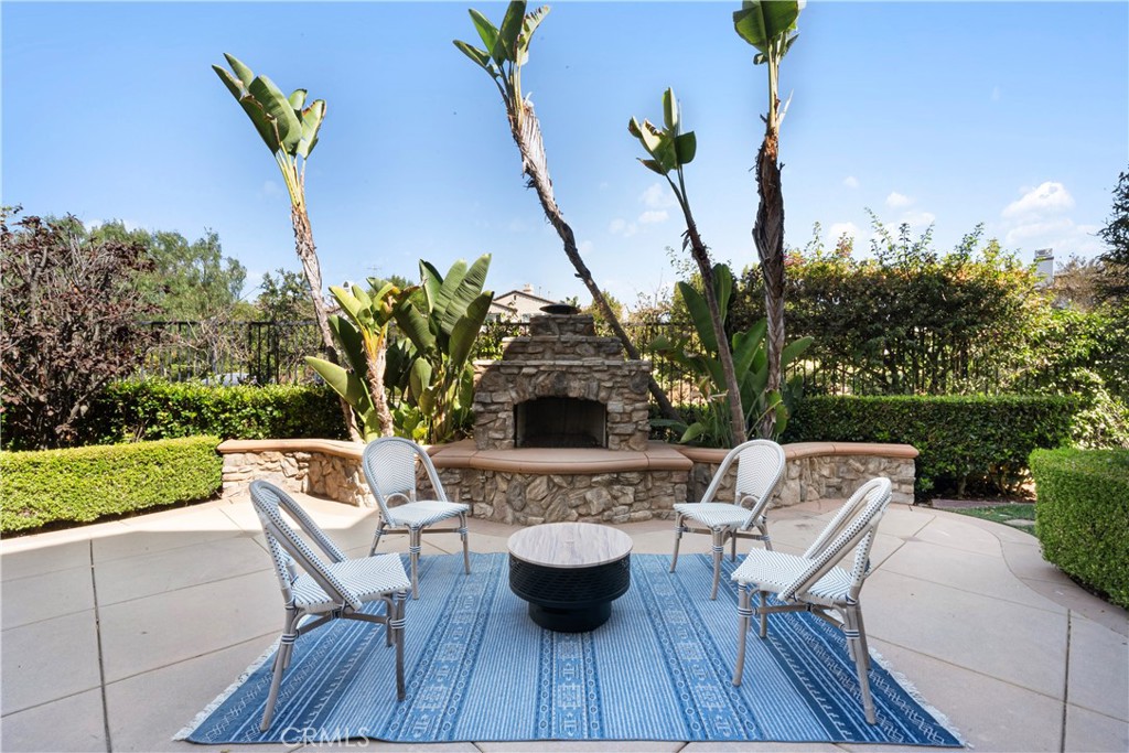 7 Waltham Road Ladera Ranch, CA 92694 - Photo 6 of 55 Private Front Court Yard Outdoor Fireplace