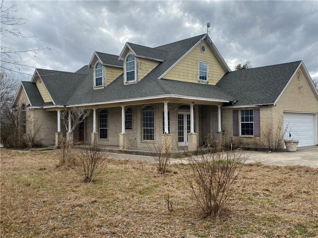 527 County Road 137 Alice, TX 78332 - Photo 2 of 32