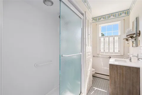 $895,000 | 0 Glen Meade Drive, Portsmouth, RI 02871