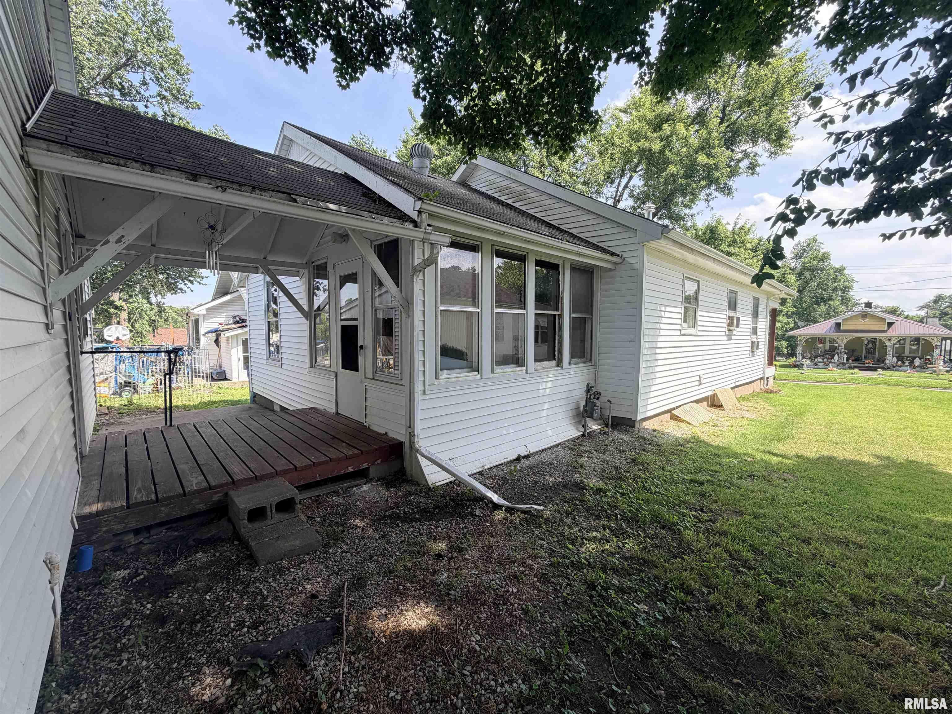 209 Douglas Street Anna, IL 62906 - Photo 4 of 34