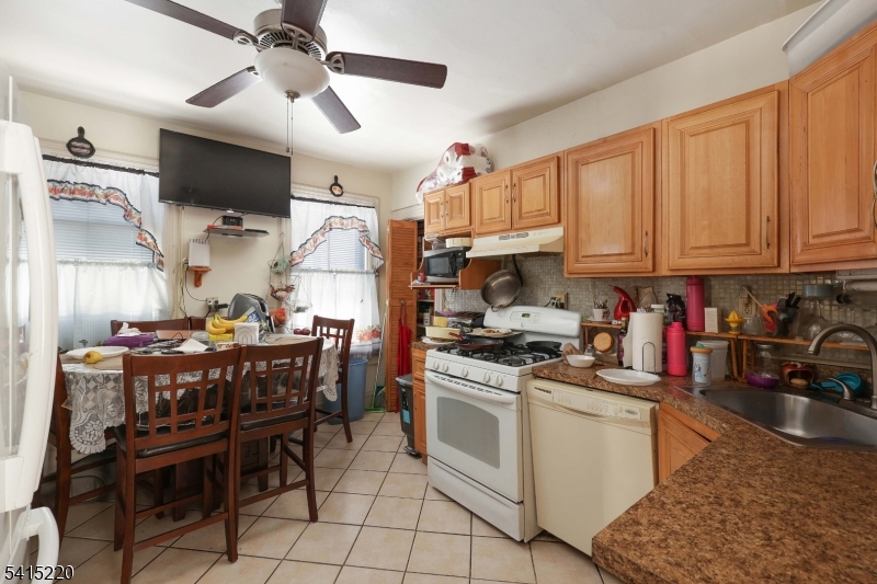 478 Walnut Street Elizabeth, NJ 07201 - Photo 16 of 23