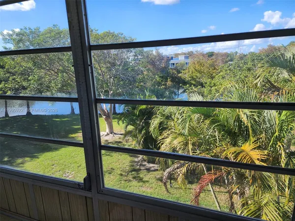 $1,600 | 8370 Sands Point Boulevard, Unit H303, Tamarac, FL 33321