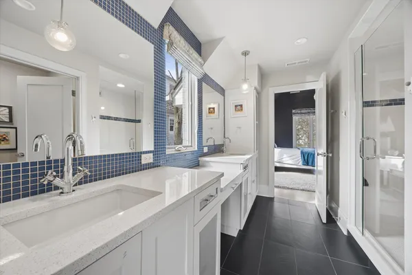 $3,950,000 | 617 South Garfield Street, Hinsdale, IL 60521
