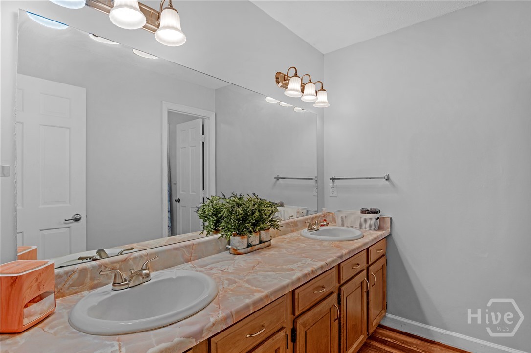 138 Thornhill Drive Brunswick, GA 31525 - Photo 7 of 33