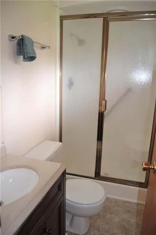 1091 5 Pines Road North Huntingdon, PA 15642 - Photo 12 of 20 Master bath