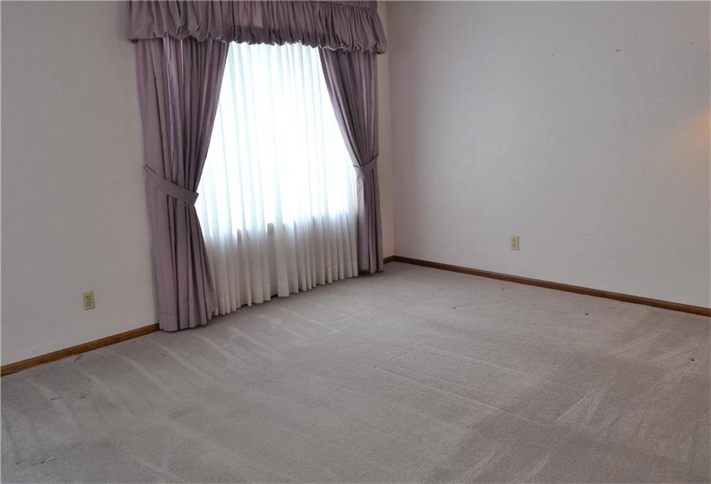 1091 5 Pines Road North Huntingdon, PA 15642 - Photo 3 of 20 Gallery Image 3