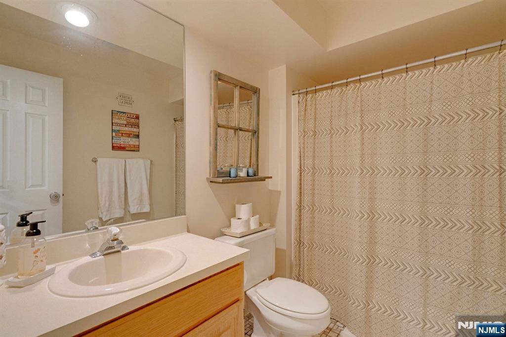 7 South Maple Avenue, Unit 7B Park Ridge, NJ 07656 - Photo 14 of 20