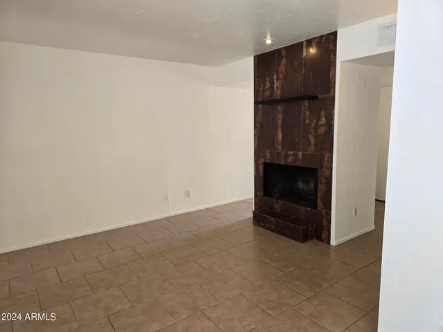 $1,495 | 4747 North 14th Street, Unit J, Phoenix, AZ 85014