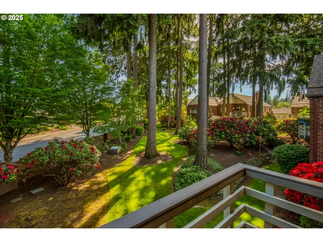 $255,000 | 15035 Northeast Sacramento Street, Unit 62, Portland, OR 97230