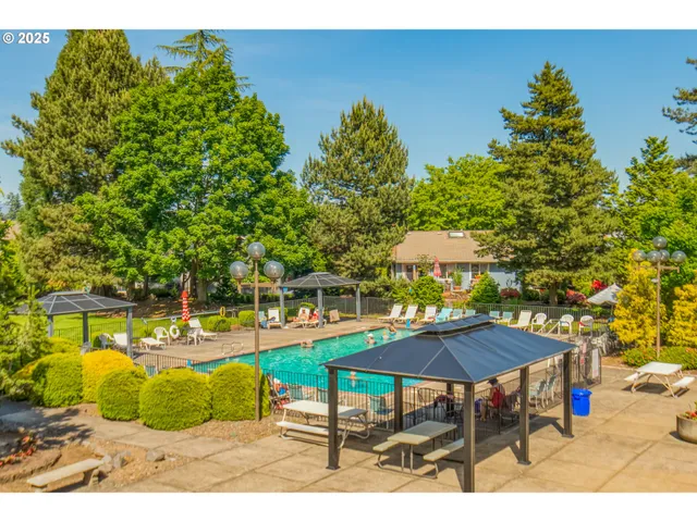 $255,000 | 15035 Northeast Sacramento Street, Unit 62, Portland, OR 97230