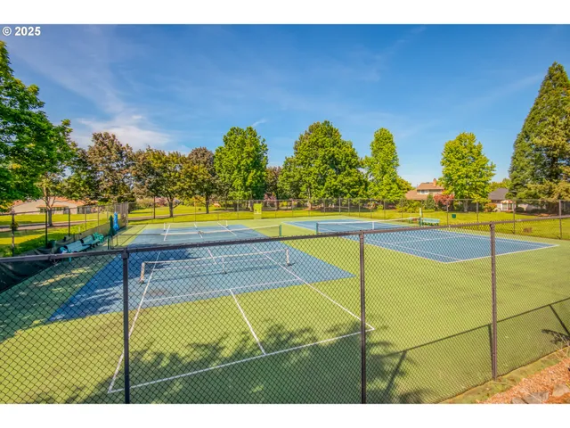 $255,000 | 15035 Northeast Sacramento Street, Unit 62, Portland, OR 97230