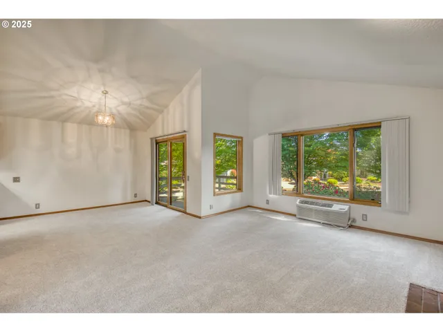 $255,000 | 15035 Northeast Sacramento Street, Unit 62, Portland, OR 97230