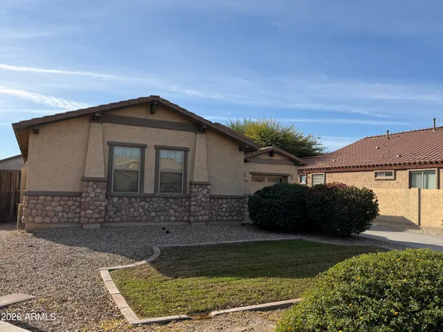 $2,300 | 15569 West Montecito Avenue, Goodyear, AZ 85395