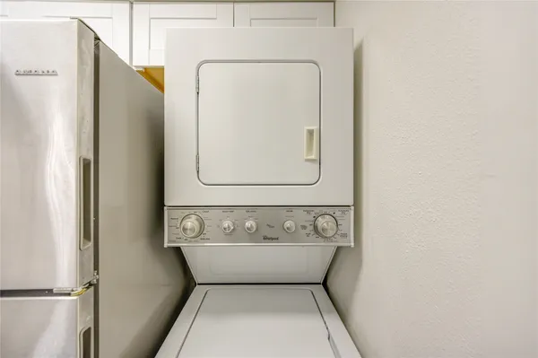 $1,250 | 2120 Wilcrest Drive, Unit 226, Houston, TX 77077
