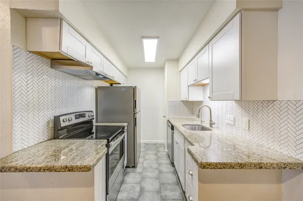 $1,250 | 2120 Wilcrest Drive, Unit 226, Houston, TX 77077