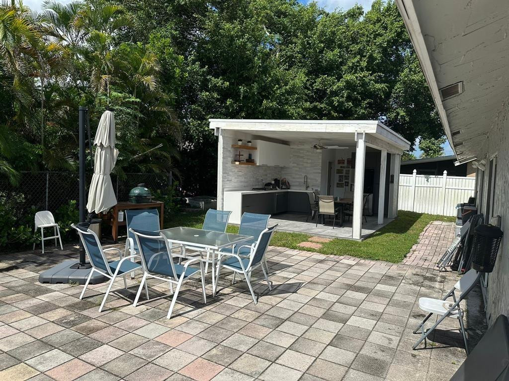 9232 Edgemont Lane Boca Raton, FL 33434 - Photo 6 of 10 Photo 6