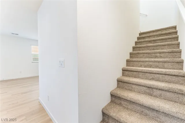 $2,200 | 943 Watford Place, Henderson, NV 89011