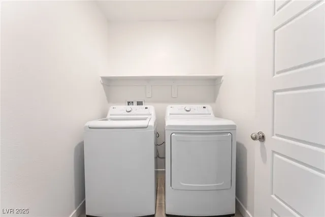 $2,200 | 943 Watford Place, Henderson, NV 89011