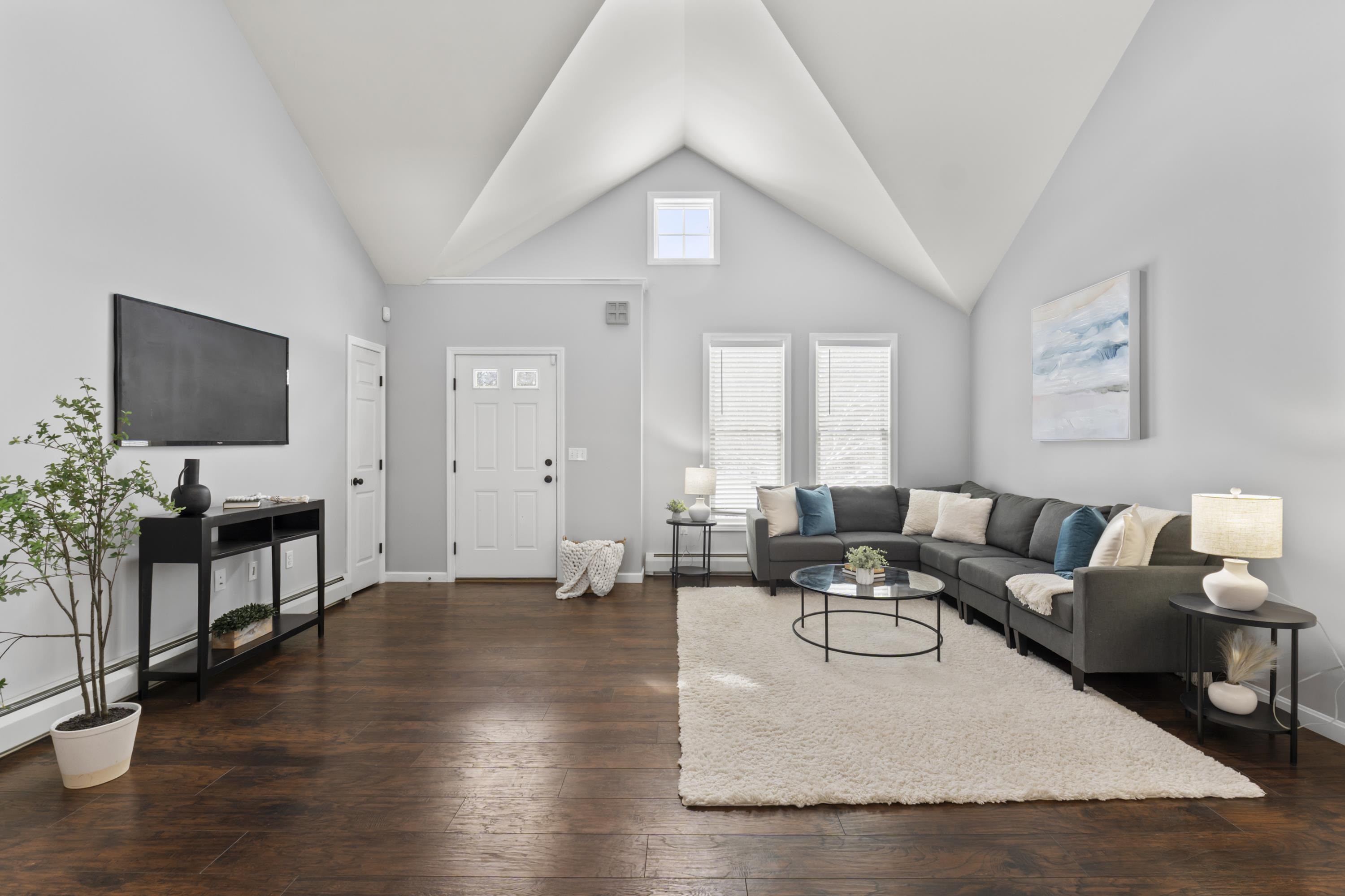 314 Old Dover Road Rochester, NH 03867 - Photo 4 of 60 Gallery Image 4