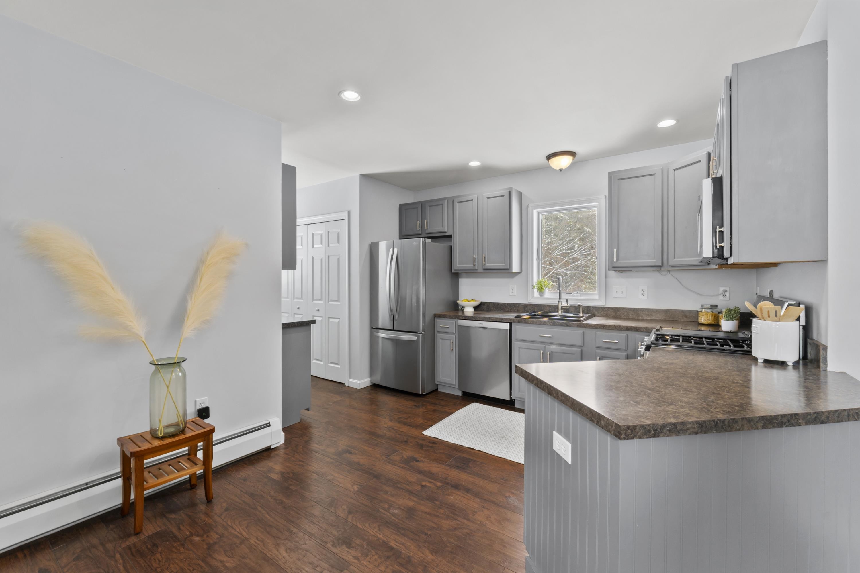 314 Old Dover Road Rochester, NH 03867 - Photo 8 of 60 Gallery Image 8