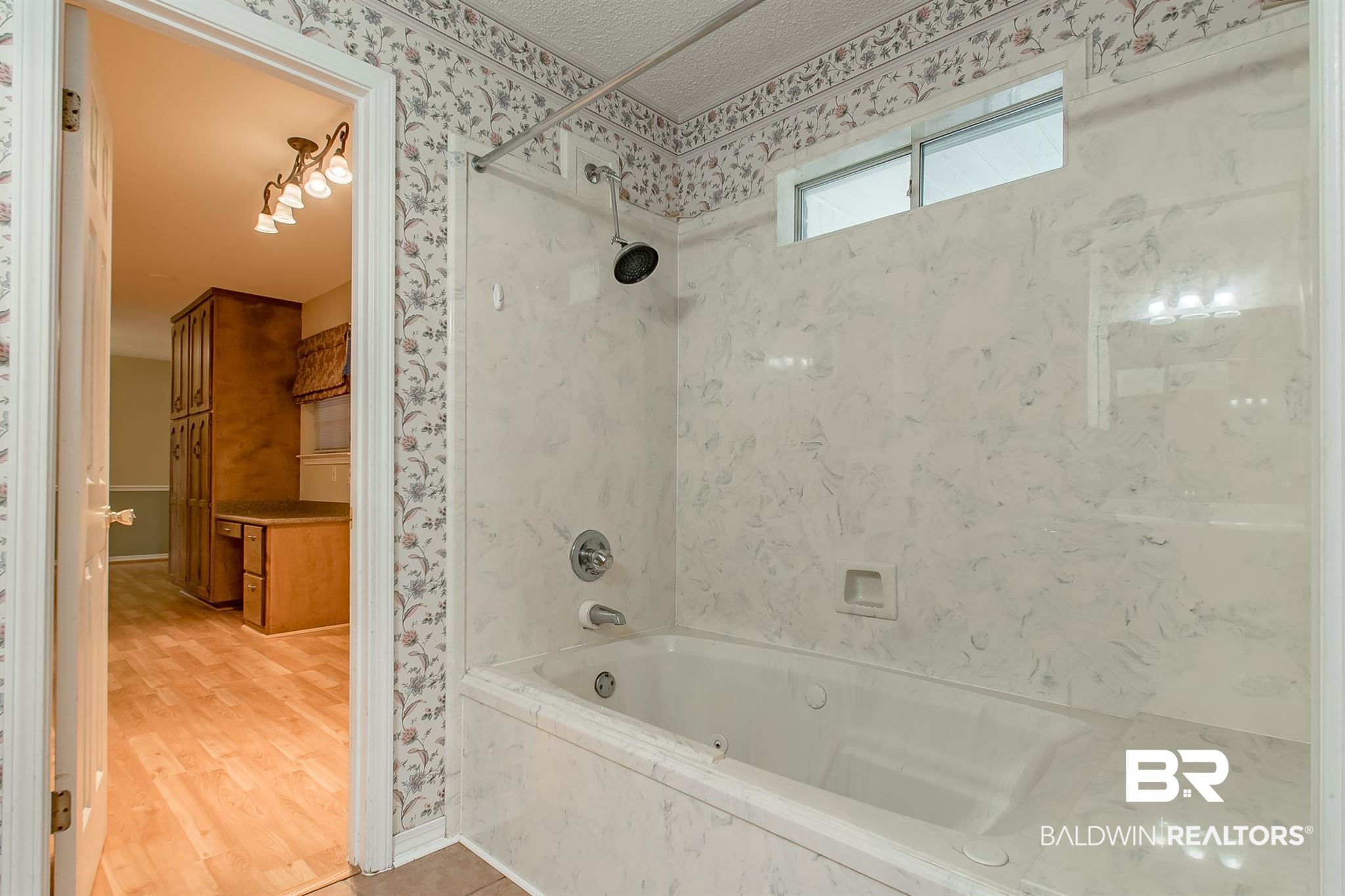 138 Fairway Drive Daphne, AL 36526 - Photo 20 of 34 Owner's Bathroom
