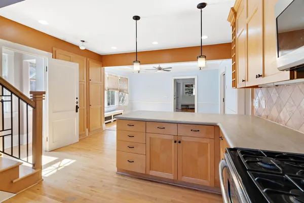 $925,000 | 3013 James Avenue South, Minneapolis, MN 55408