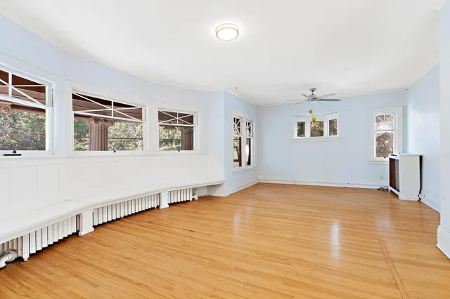 $925,000 | 3013 James Avenue South, Minneapolis, MN 55408