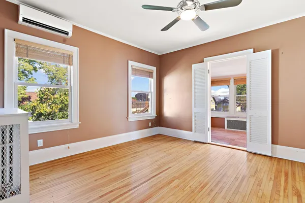 $925,000 | 3013 James Avenue South, Minneapolis, MN 55408