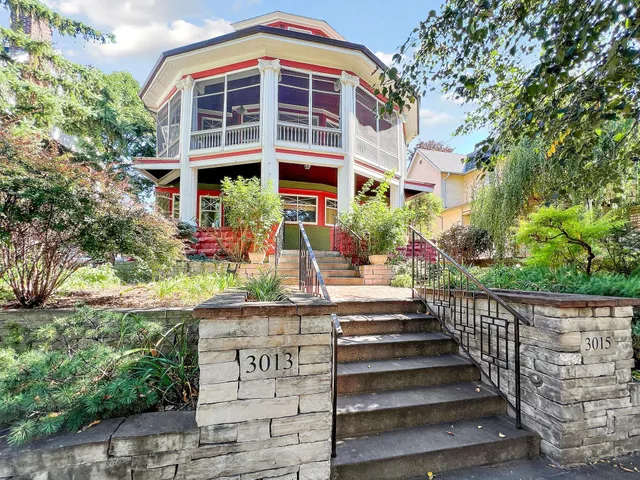 $925,000 | 3013 James Avenue South, Minneapolis, MN 55408