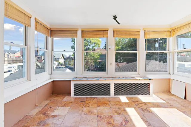 $925,000 | 3013 James Avenue South, Minneapolis, MN 55408