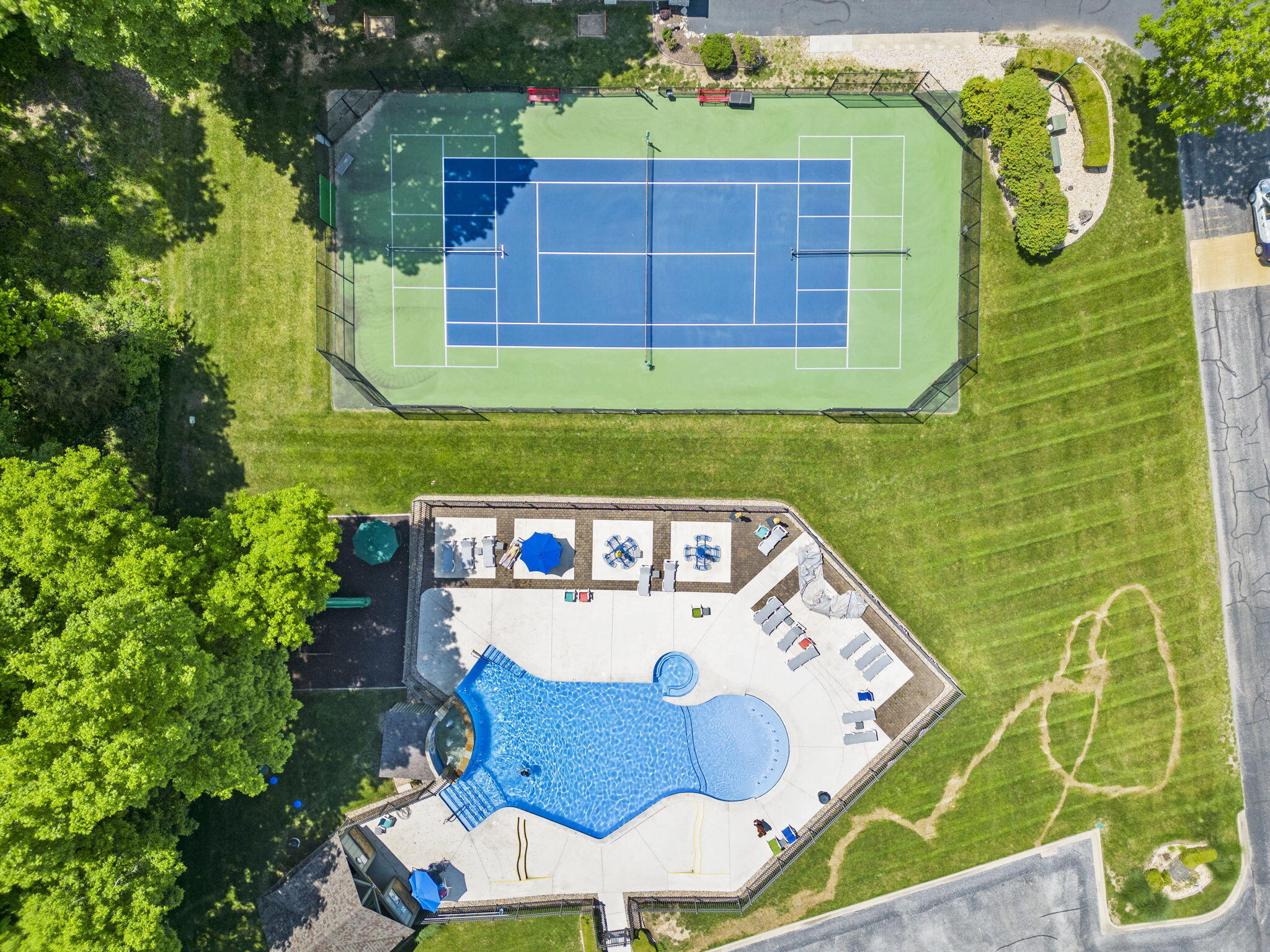 103 Summit Point Road Chestnutridge, MO 65630 - Photo 40 of 45 Pool and Tennis