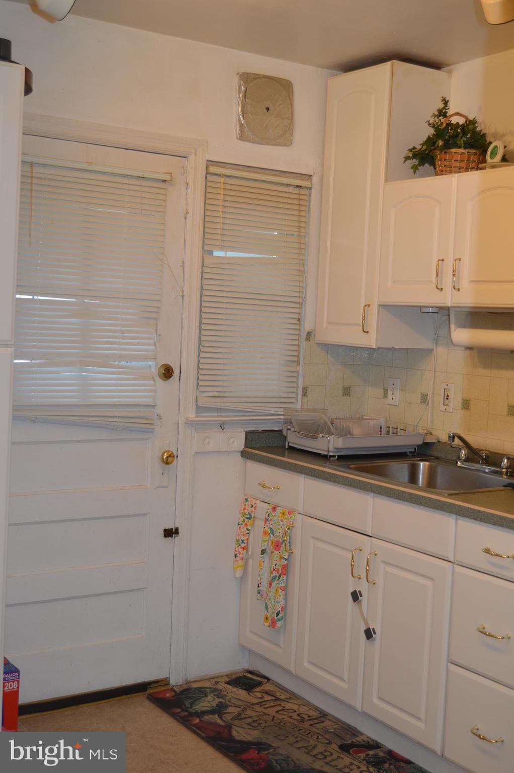 4710 Raspe Avenue Baltimore, MD 21206 - Photo 17 of 22 Gallery Image 17