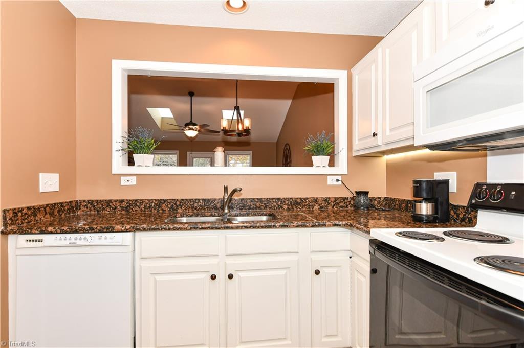 4406 Single Tree Lane High Point, NC 27265 - Photo 6 of 23