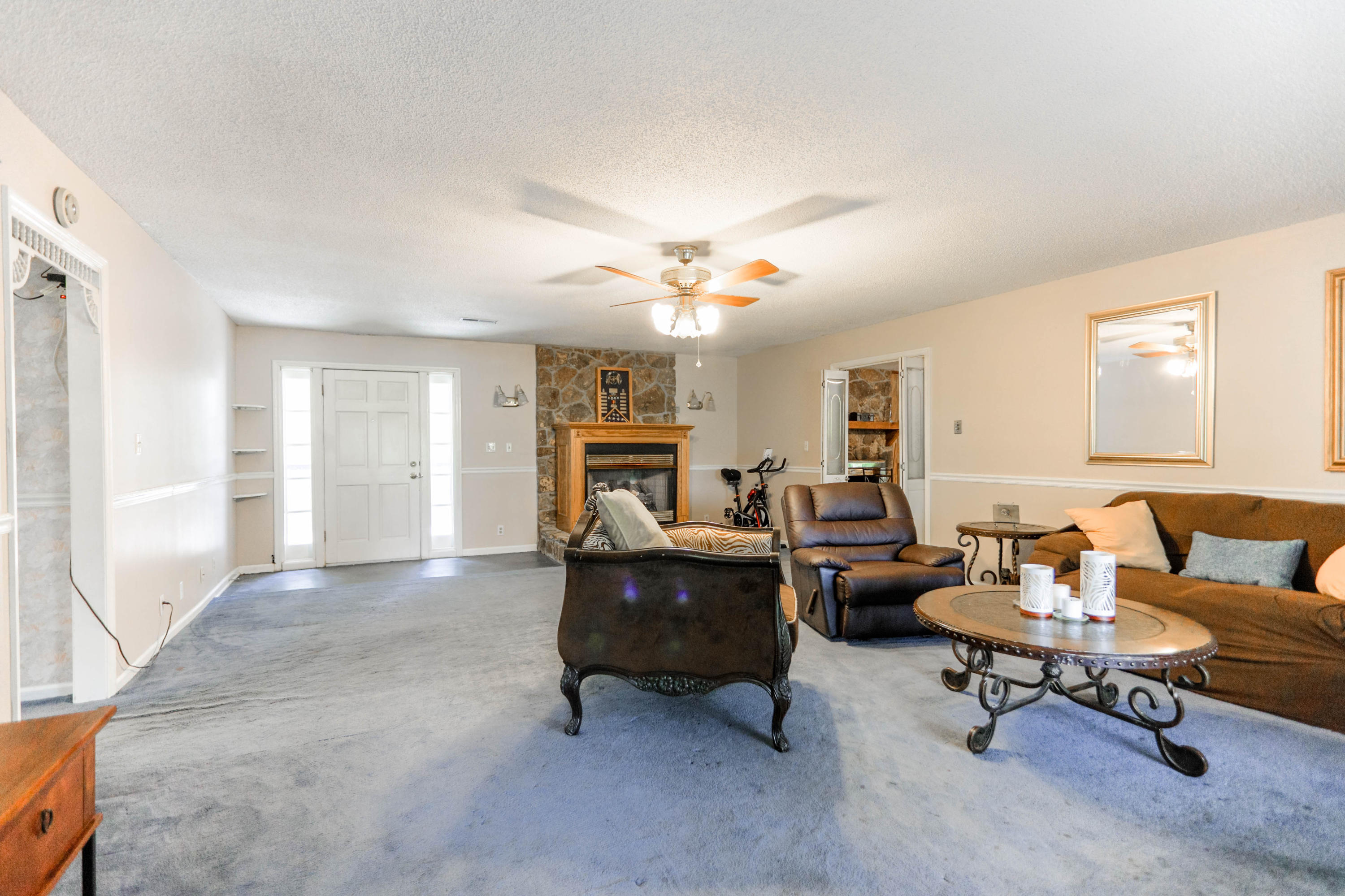 778 Keith Mill Road Southeast Dalton, GA 30721 - Photo 6 of 36 7C9A4921-HDR