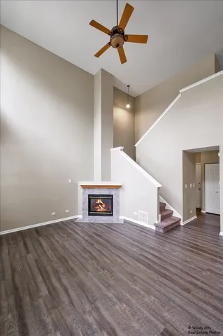 $269,900 | 2571 Hillsboro Boulevard, Aurora, IL 60503