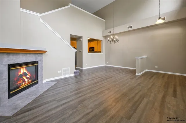 $269,900 | 2571 Hillsboro Boulevard, Aurora, IL 60503