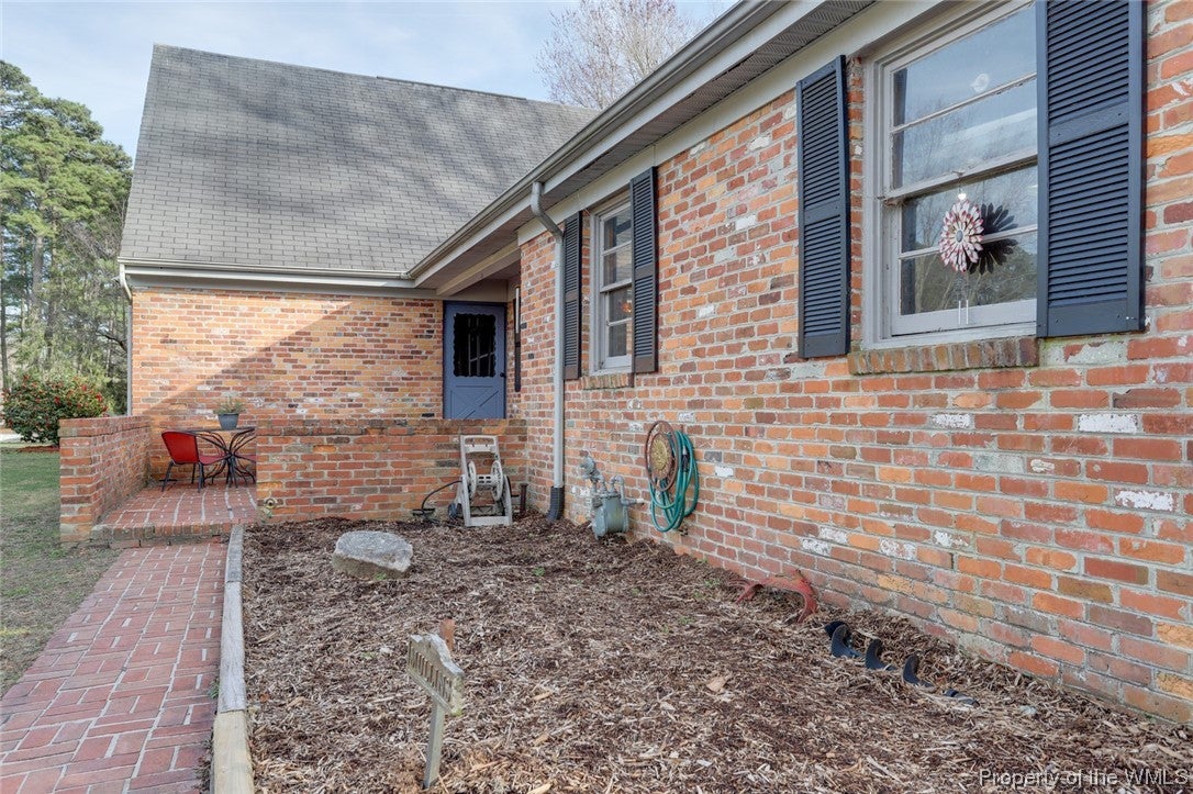 503 Meadowfield Road Yorktown, VA 23692 - Photo 5 of 38 Gallery Image 5
