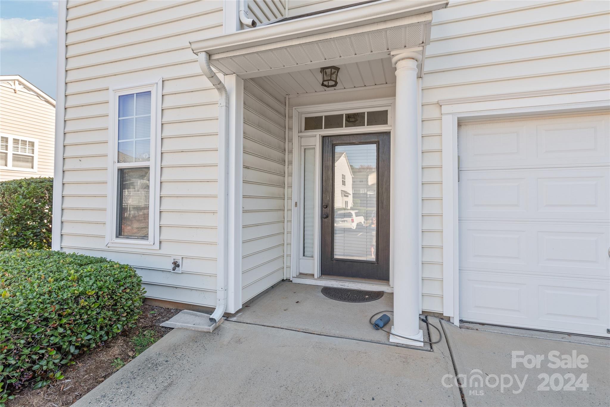 2826 Avalon Loop Road Charlotte, NC 28269 - Photo 3 of 35 Gallery Image 3